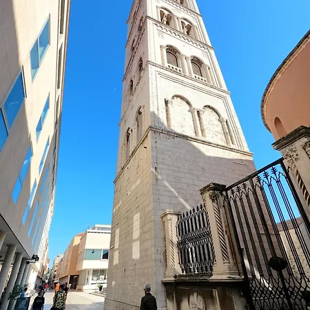 Ema Old Town 公寓 扎达尔